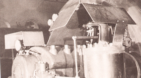 Металлические укрытия над работающим оборудованием ГЭС-1, 1941 год 