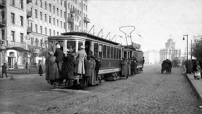 Трамвай на маршруте около Красных ворот. Москва, 1904..jpg