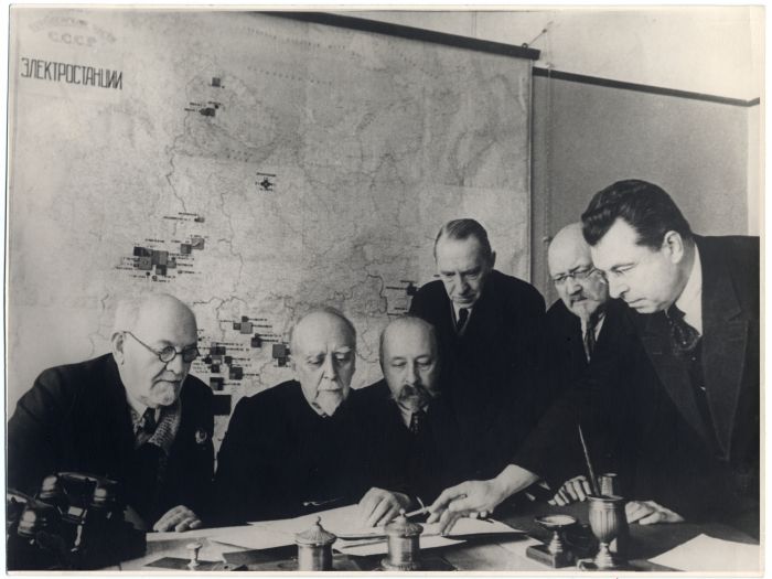 Участники электрификационной комиссии по разработке плана ГОЭЛРО, 1920.jpg